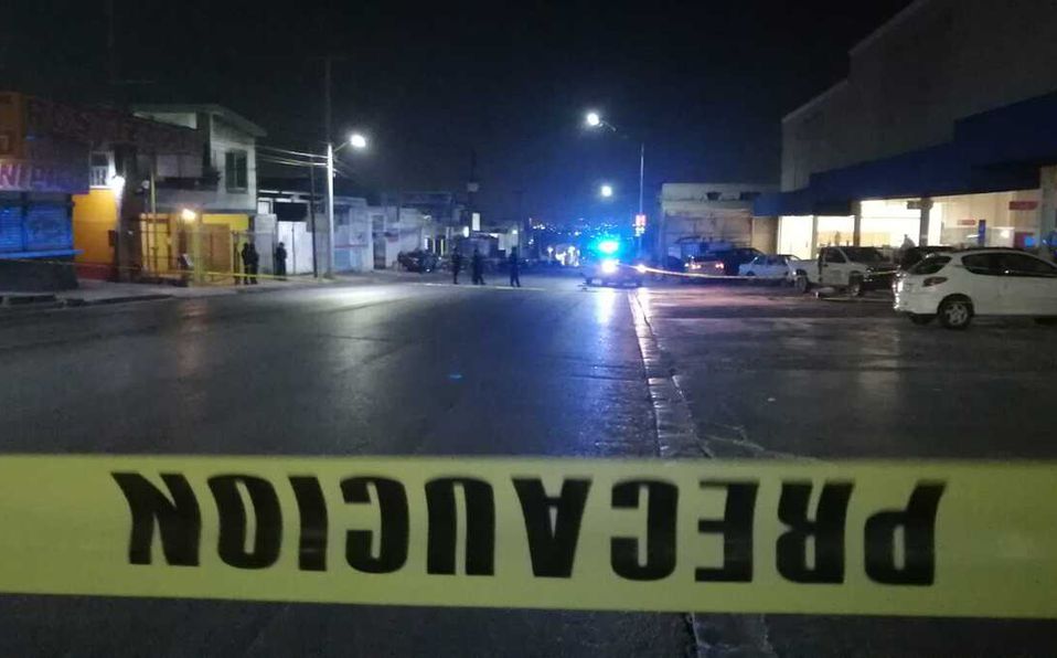 Hombre baleado atropella a dos personas y choca dos vehículos. Foto: Miranda Arias