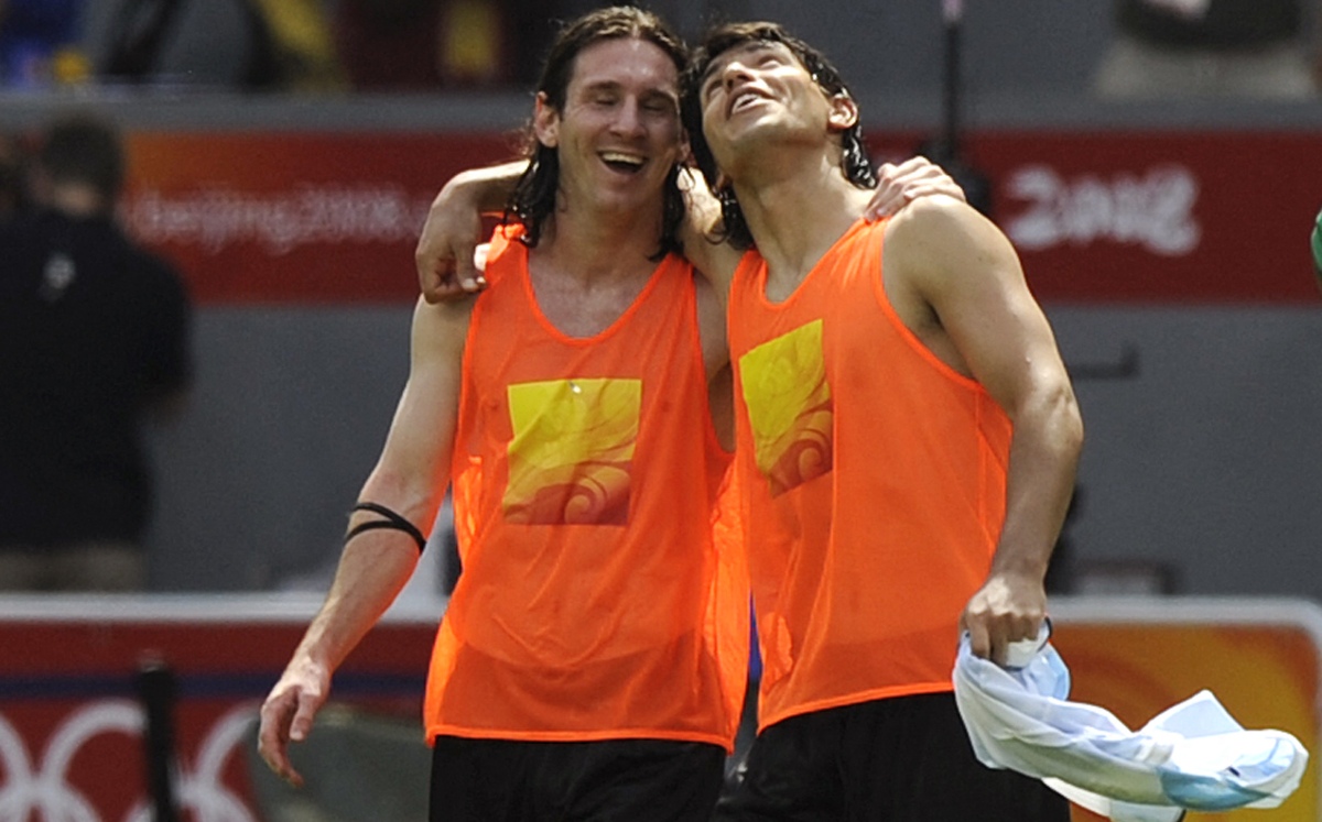 Lionel Messi y Sergio 'Kun' Agüero (AFP)