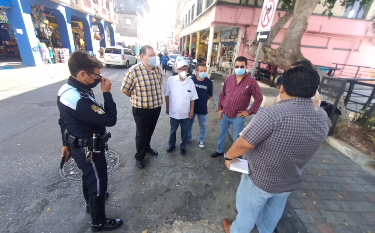 Locatarios del mercado de Tampico. (Jesús Alberto García)