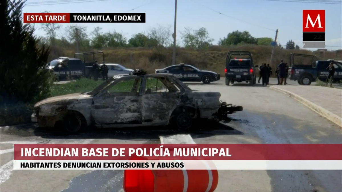 En Tonanitla, pobladores queman patrullas por presuntas extorsiones