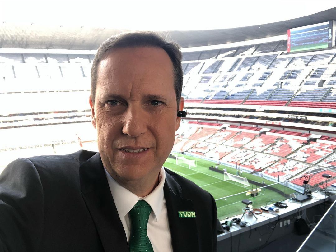 Paco Villa se engancha con aficionado del América en Twitter (Instagram)