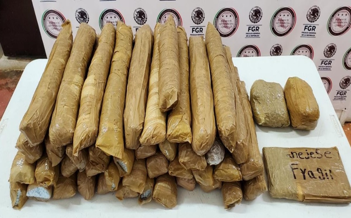 Los acusados llevaban más de 300 mil pastillas de fentanilo