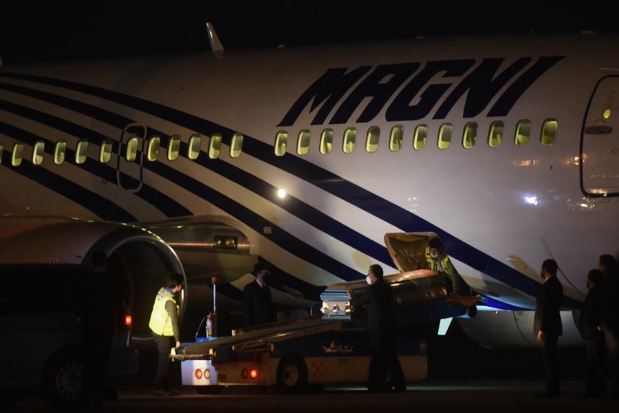 Los cuerpos llegaron a la Fuerza Aérea Guatemalteca. | EFE