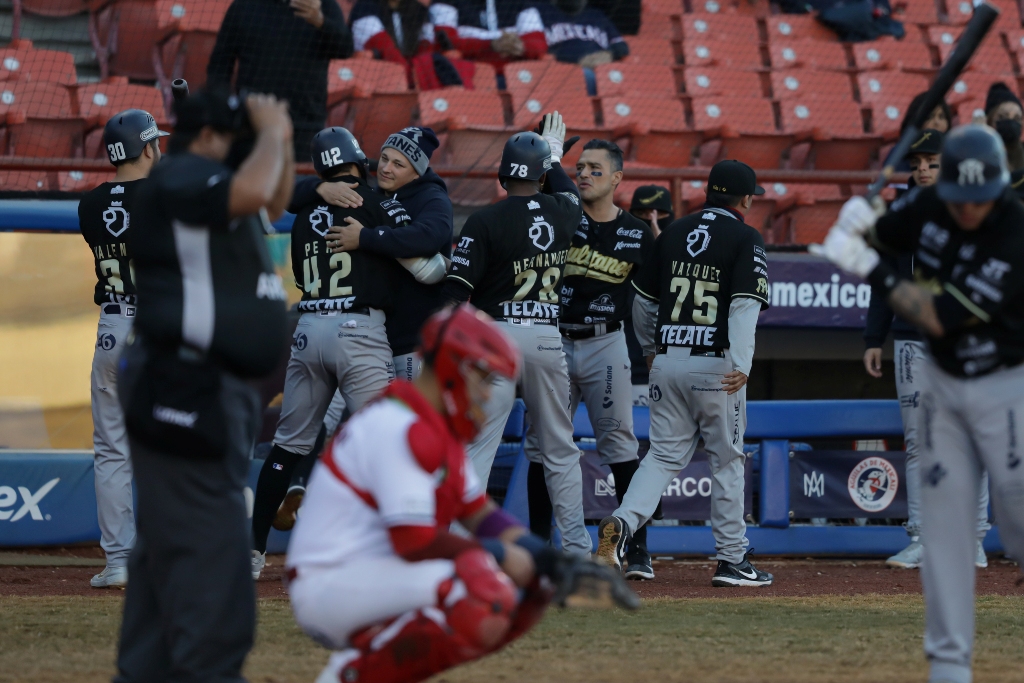 Sultanes de Monterrey apaleó a Caballeros Águila de Mexicali (Twitter)