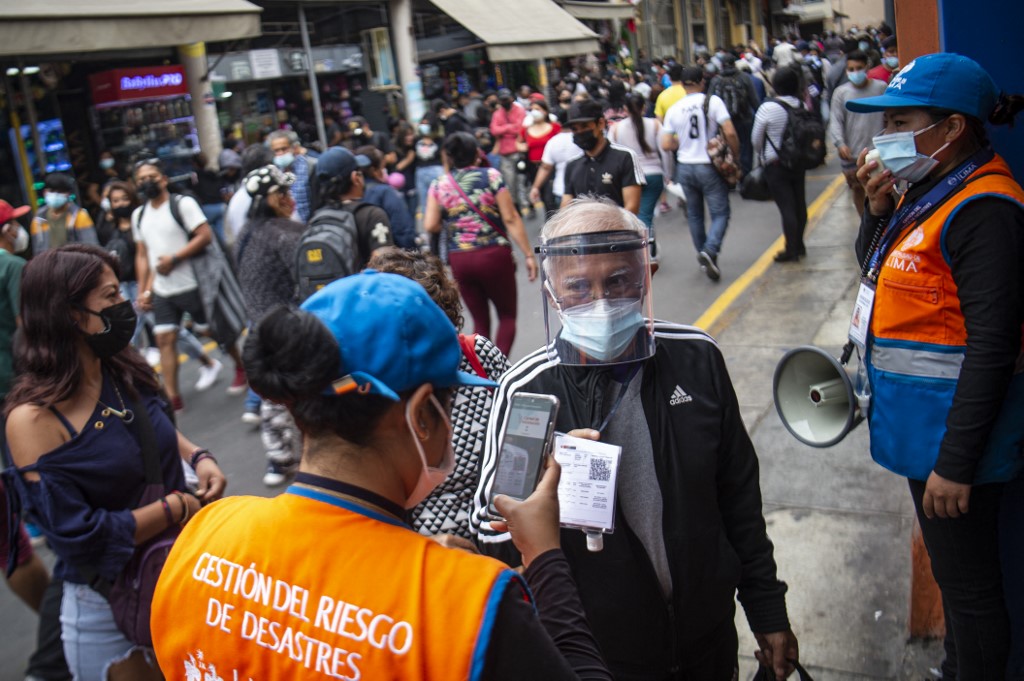 La variante delta ha sido la dominante en los casos de covid-19 en Perú. (AFP)