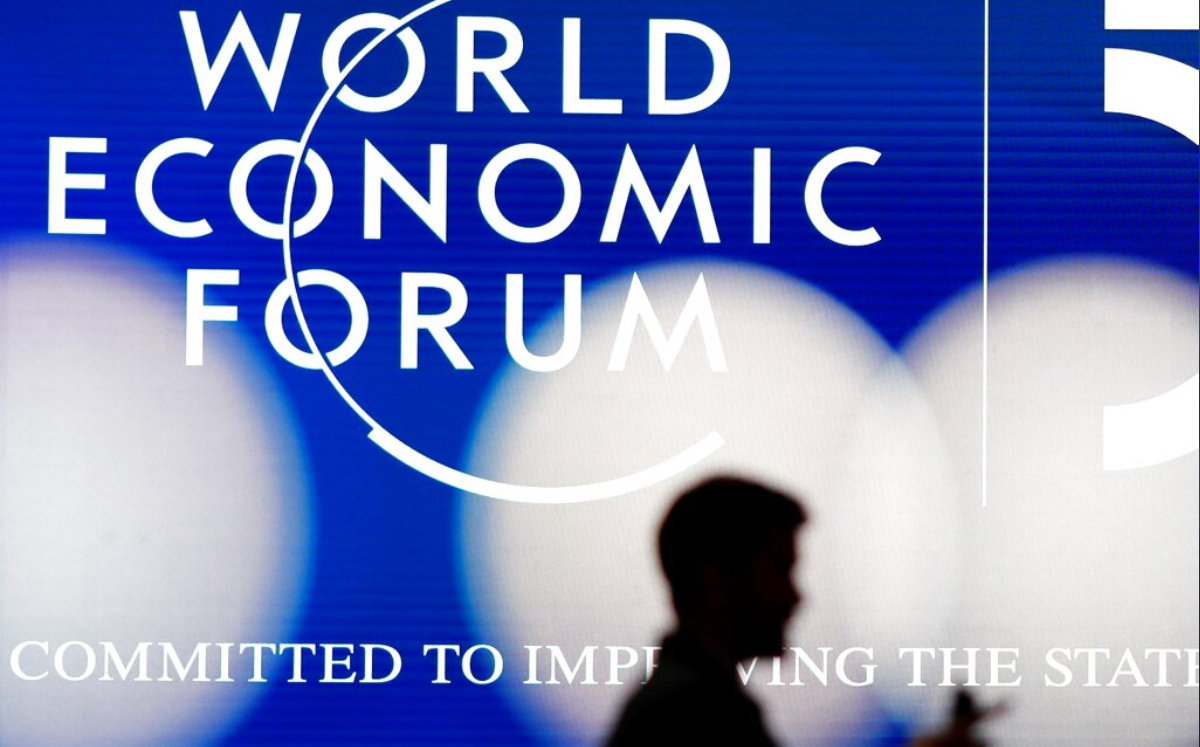 El Foro Económico Mundial aún planea organizar una “reunión digital de líderes de empresas, gobiernos y la sociedad civil”. Foto: (AP)