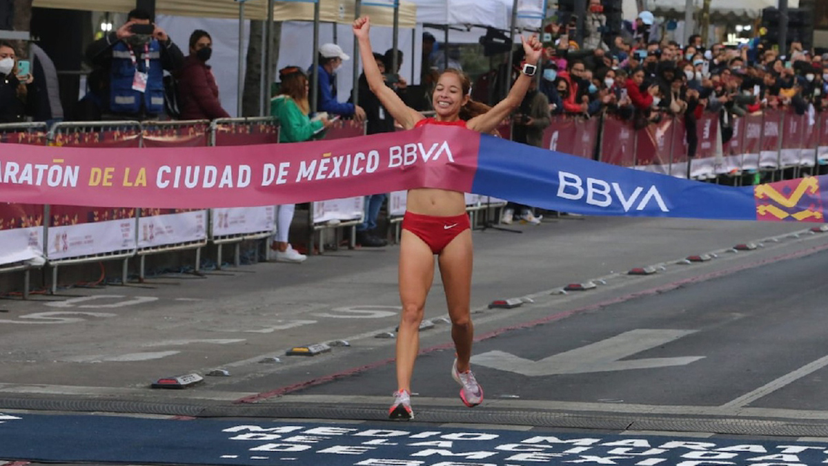 Récord y podio mexicano en la rama femenil del Medio Maratón de la CdMx 2021