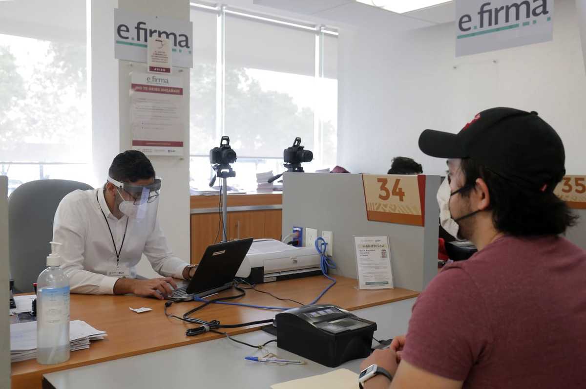 SAT visualiza la incorporación de los jóvenes. (Mauricio Román)