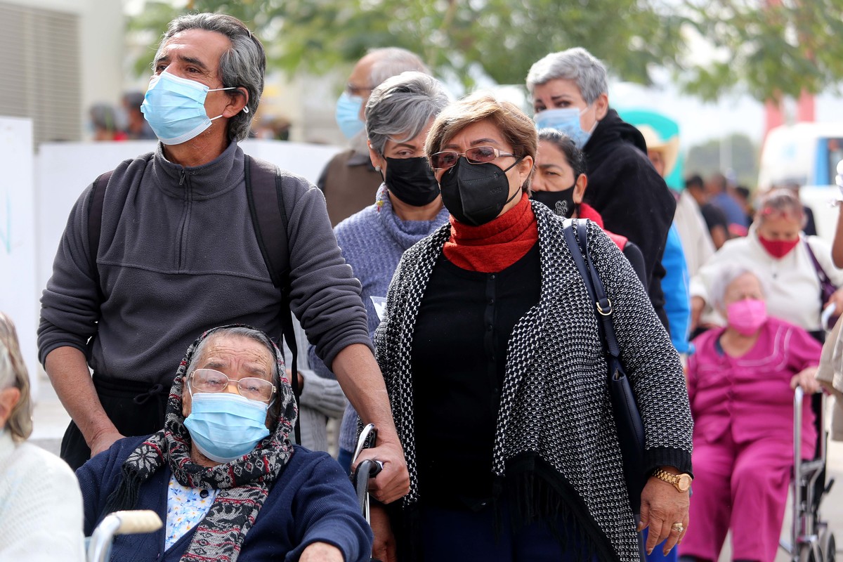Vacunación contra covid en Torreón. (Rolando Riestra/Archivo)
