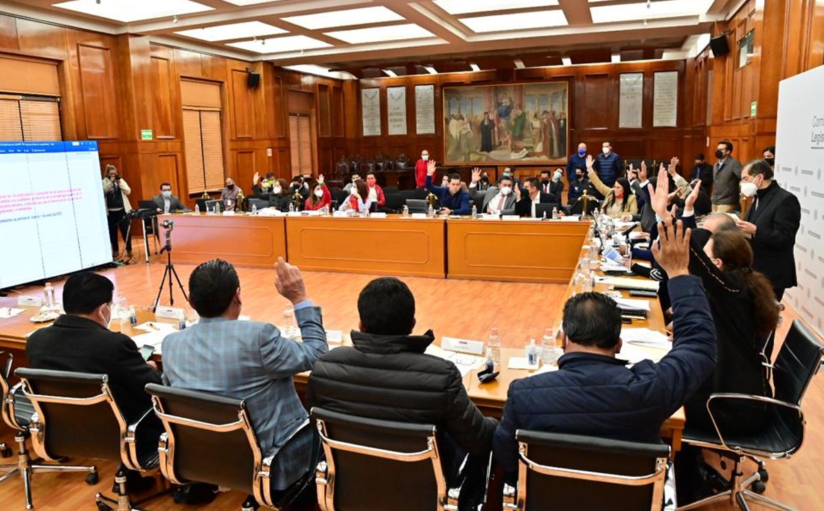 Tras varios días de análisis aprobaron los tres primeros dictamines del Paquete Fiscal 2022. (Especial)