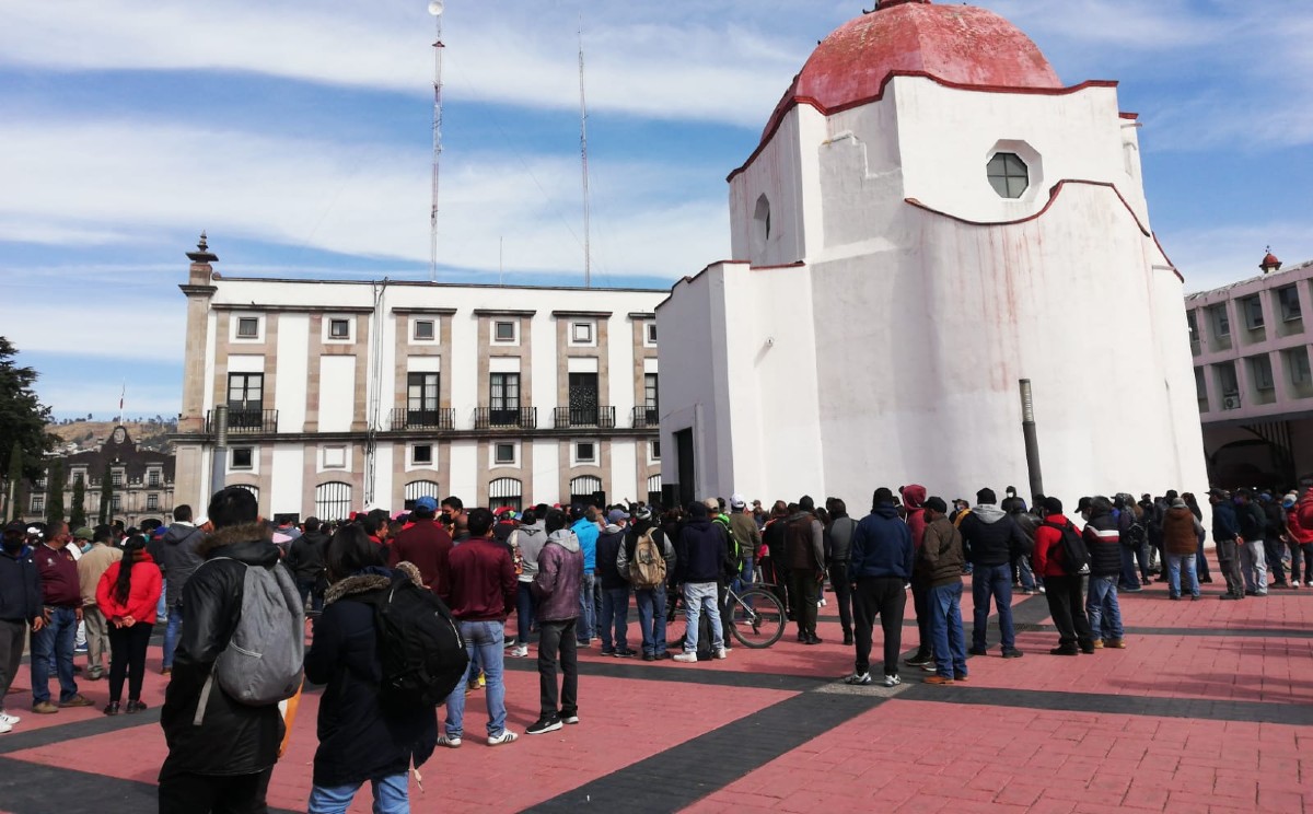 Desde el lunes 20 de diciembre los servidores públicos se pronunciaron.
