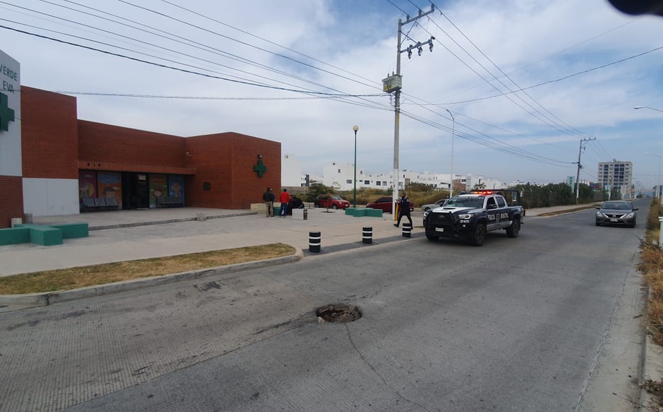 Motociclista muere tras ser impactado por un auto en carretera a Colotlán