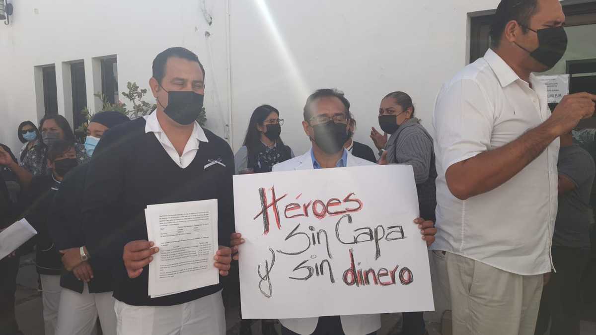 Protestan trabajadores de salud. | Margarita