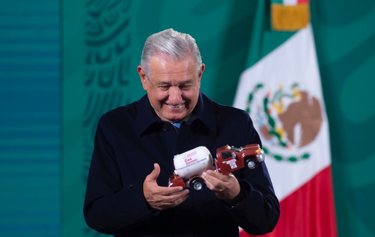 AMLO mostró los juguetes que le han regalado ciudadanos. | Especial