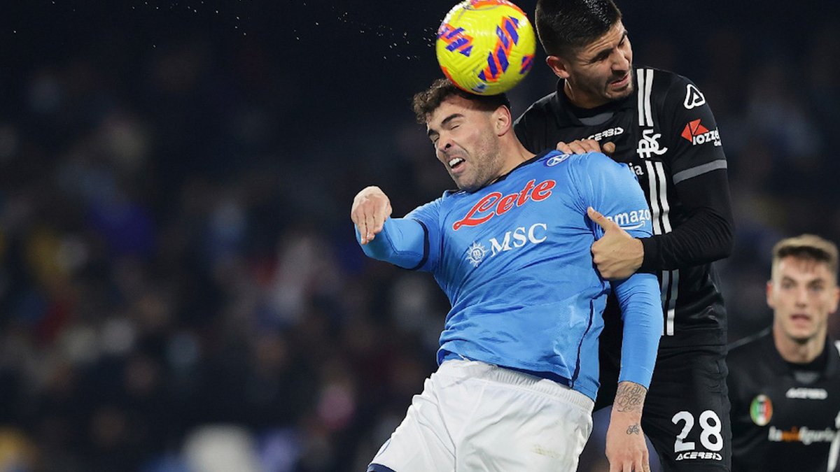 Napoli cae ante Spezia, le arrebatan segundo lugar en la Serie A