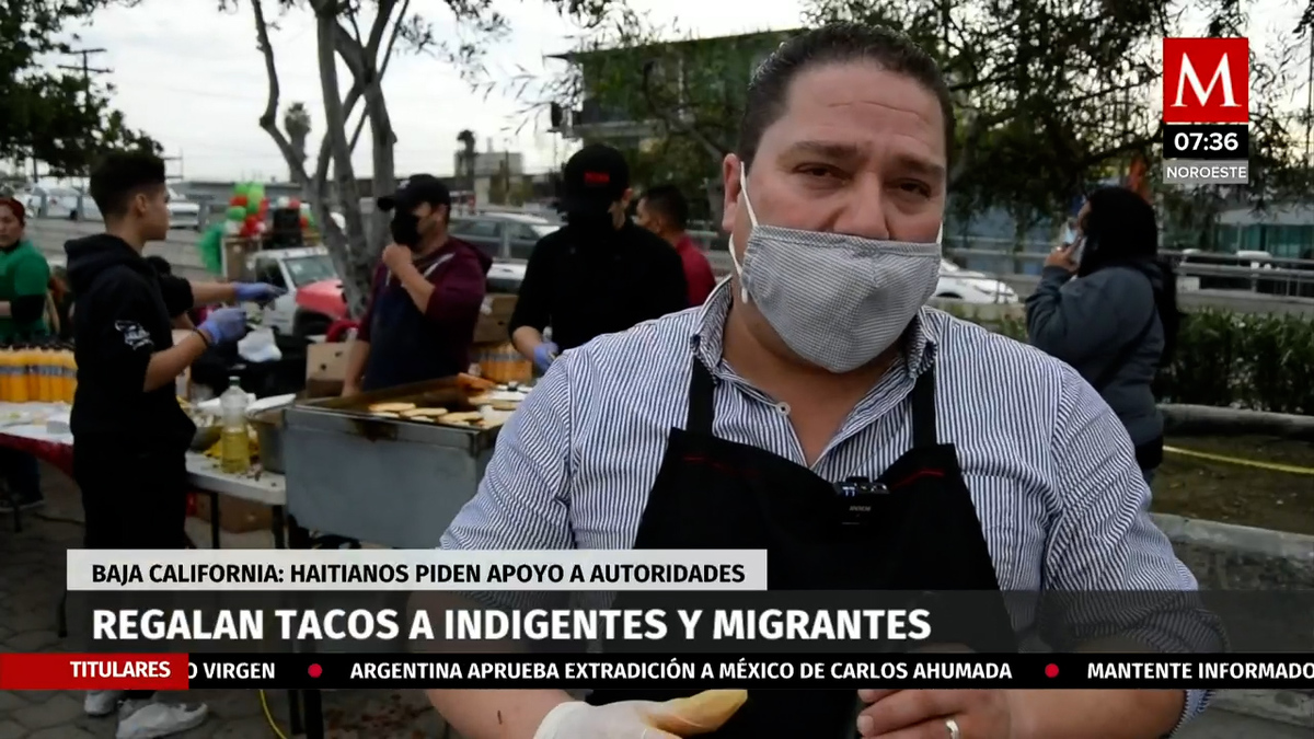 Regalan tacos a indigentes y migrantes en Baja California