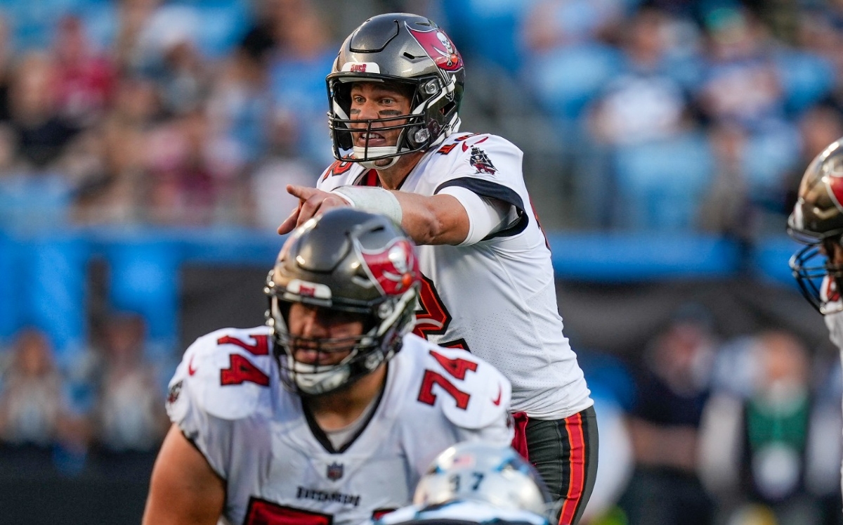 Buccaneers apalean a Panthers y se coronan en el Sur de la Conferencia Nacional (Reuters)