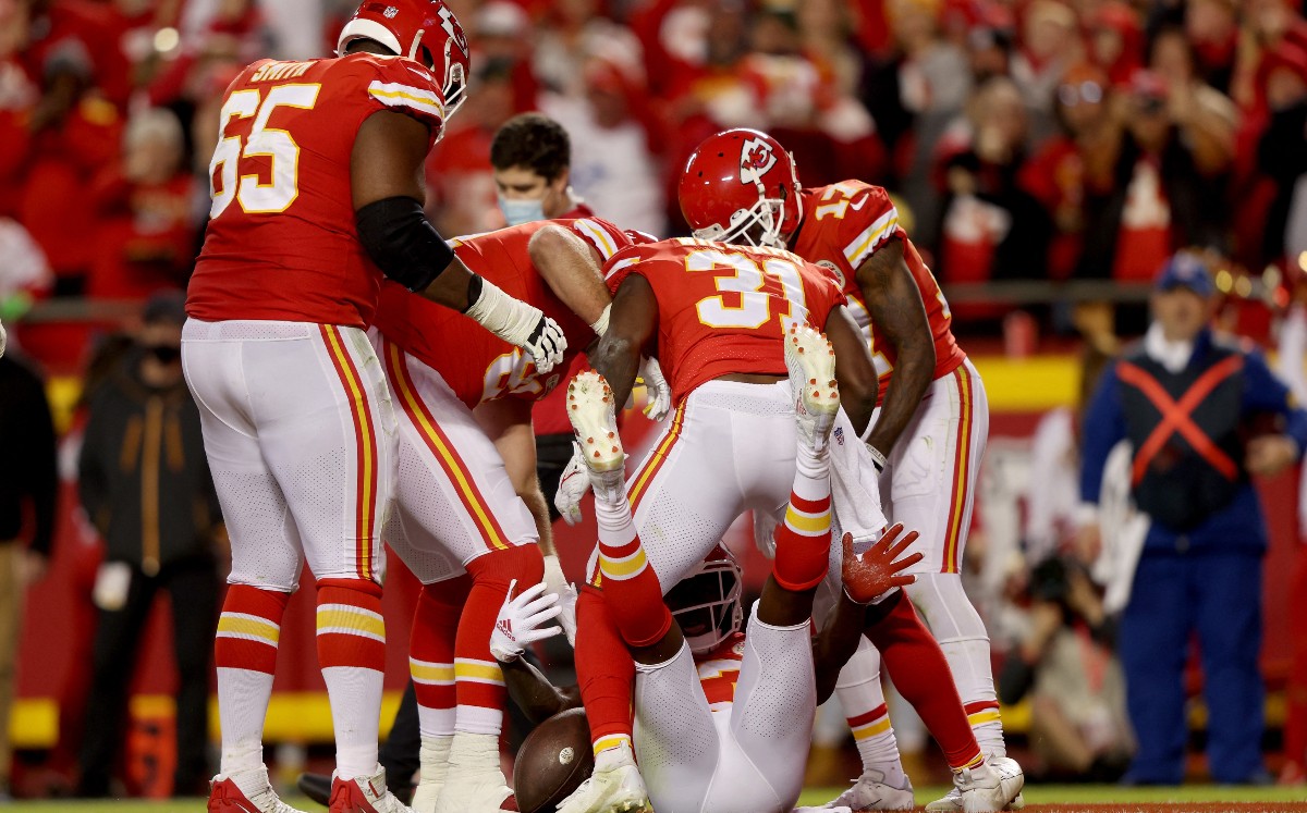 Chiefs derrota a Steelers y se corona en el Oeste de la AFC de la NFL (AFP)