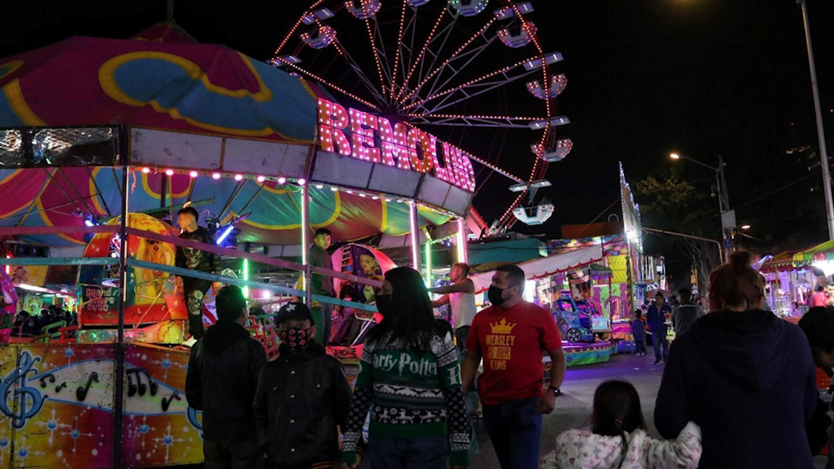 Clausuran juego mecanico de la CdMx luego de descarrilarse