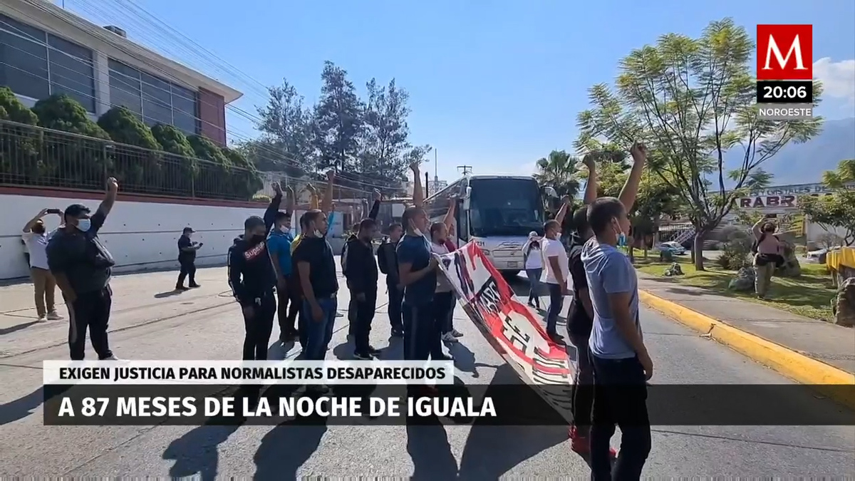 Familiares exigen justicia para normalistas desaparecidos en Guerrero