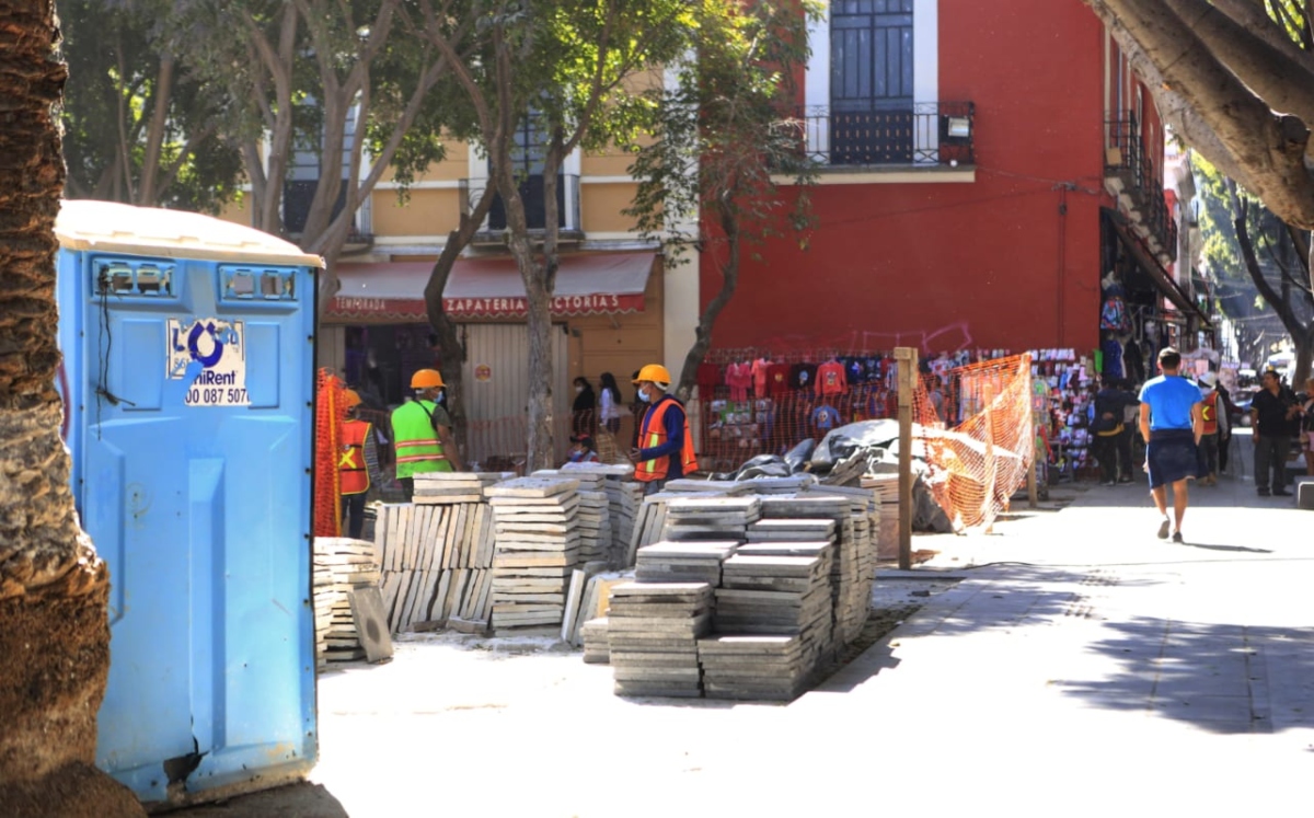 Obras de mantenimiento en el Parque de San Luis | Andrés Lobato