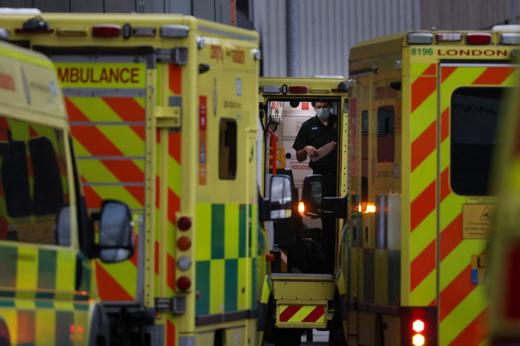 En Inglaterra continúa la preocupación ante la variante ómicron del covid-19. | AFP
