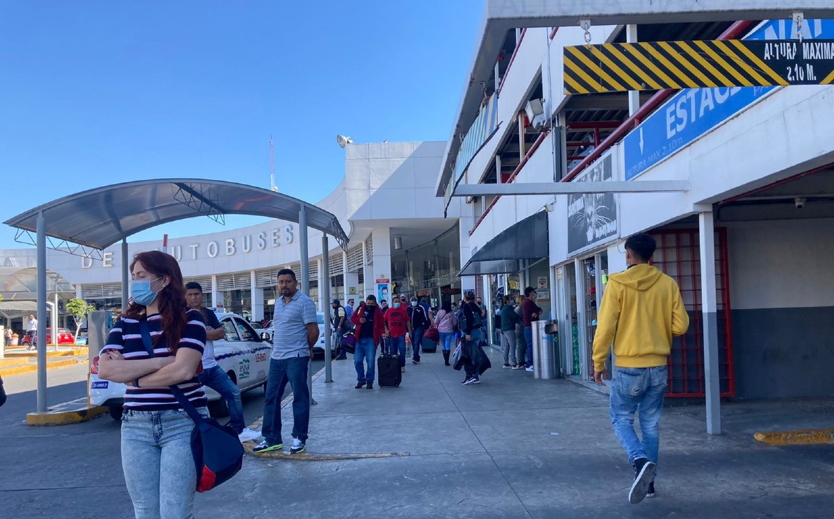 Leoneses aprovecharon para salir de la ciudad y viajeros llegaron a León / Wendoline