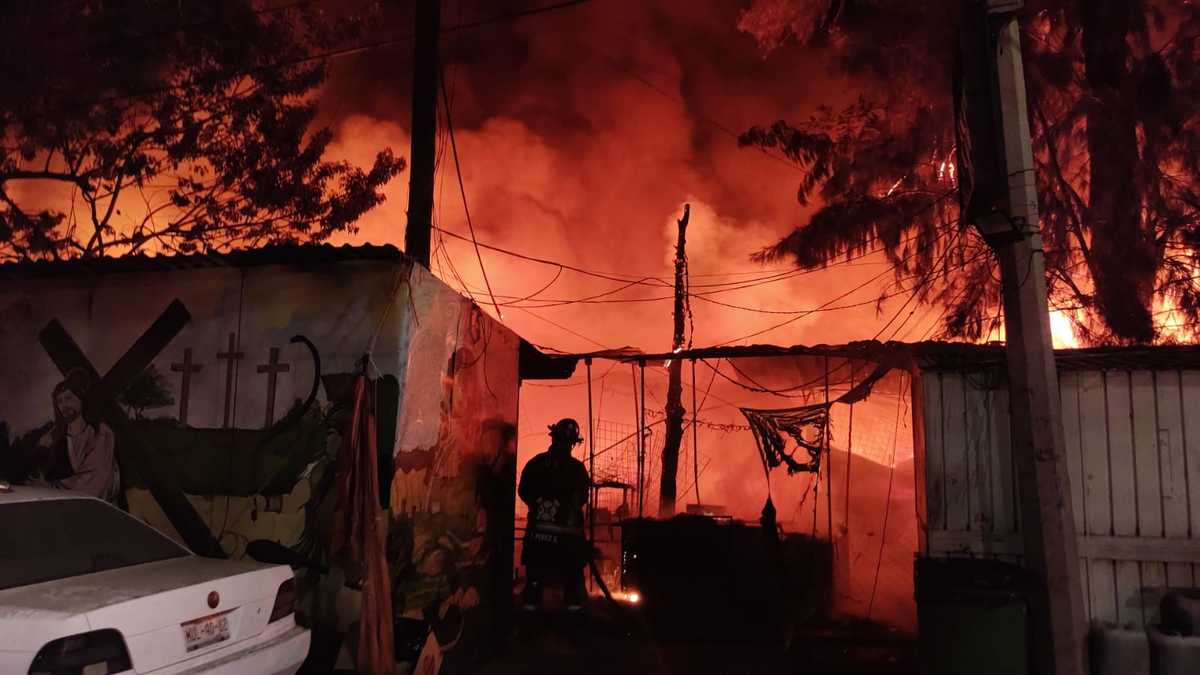 Las autoridades aseguraron que se dará seguimiento de la revisión del inmueble.
