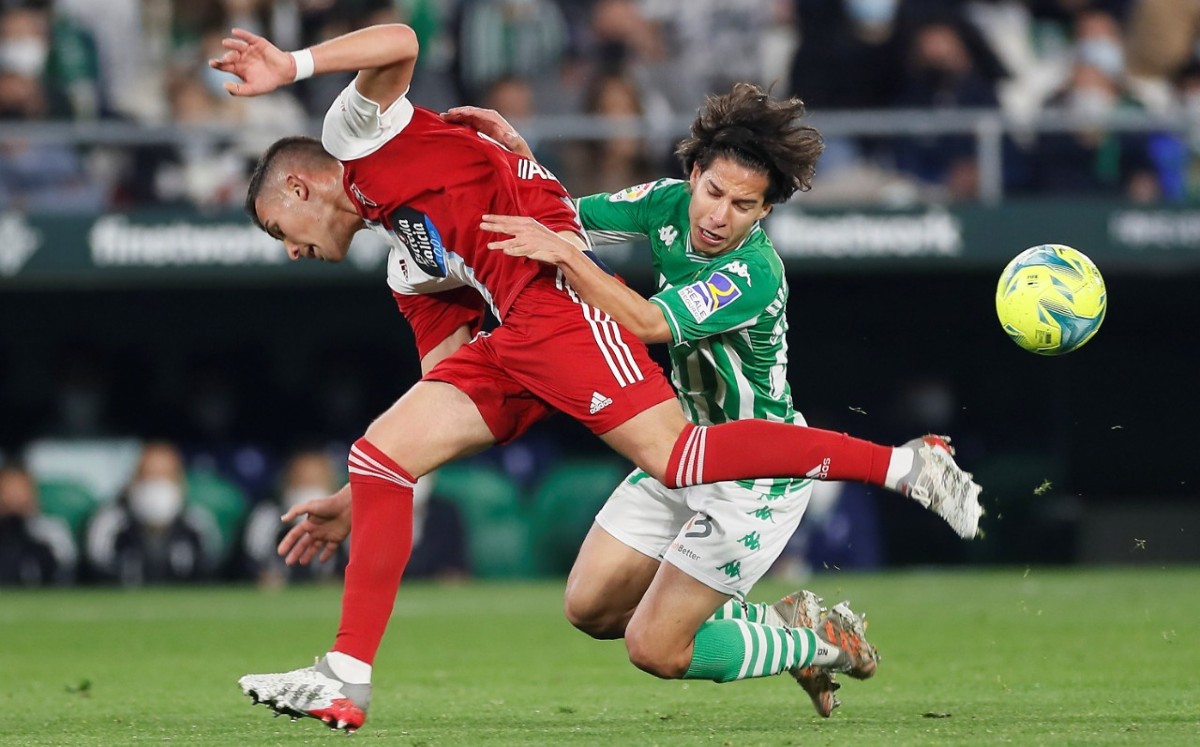 Diego Lainez, titular en la derrota del Betis ante Celta de Vigo (EFE)