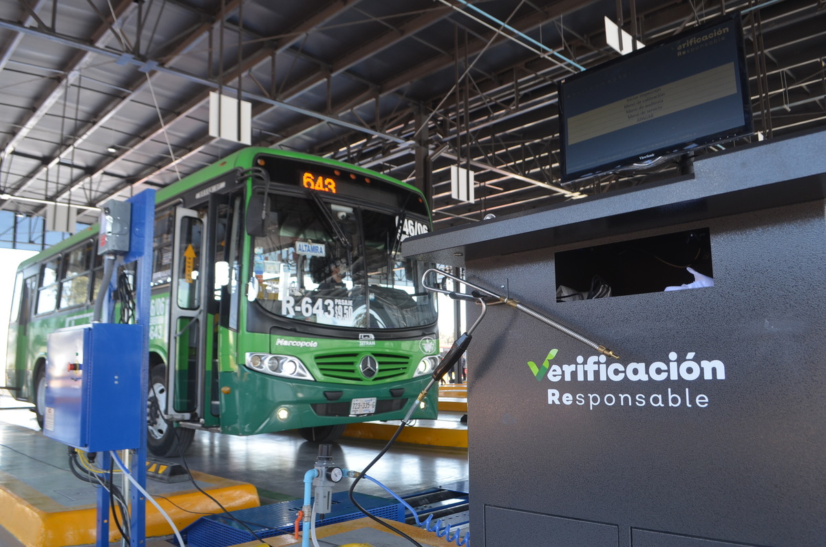 Pide Alfaro cumplir con la verificación vehicular (Cortesía)