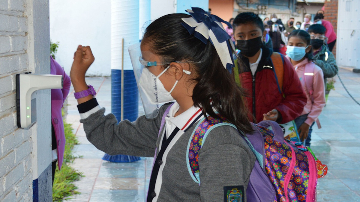 Reinician actividades presenciales en las escuelas de Puebla
