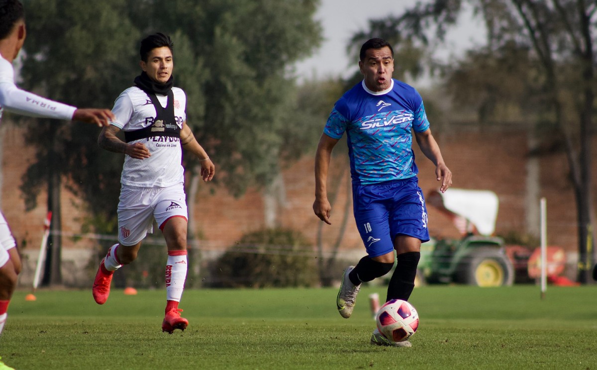 Rodolfo Salinas, jugador de Correcaminos, dio positivo a covid-19.