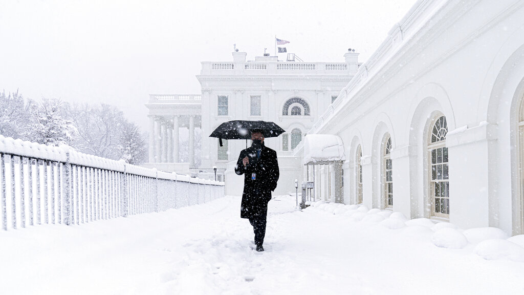 Washington D.C. es una de las zonas afectadas por la nieve. | AP