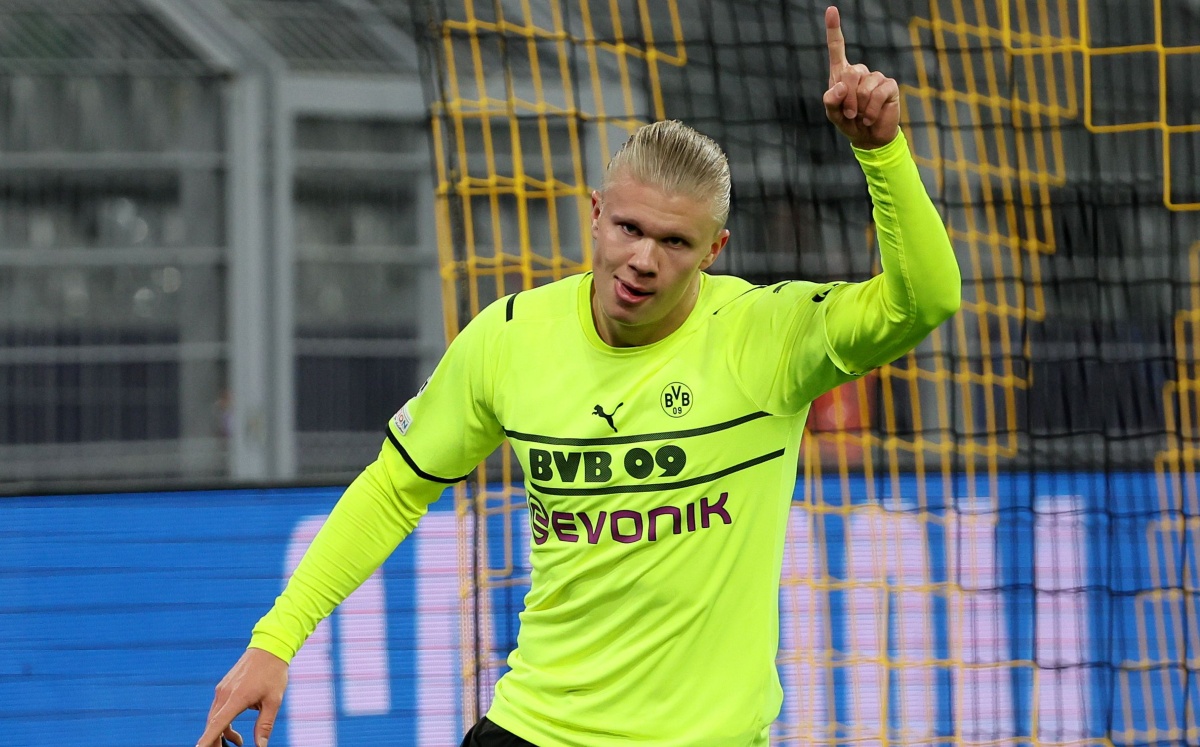 Erling Haaland podría fichar con el Barcelona si juntan el dinero (Reuters)