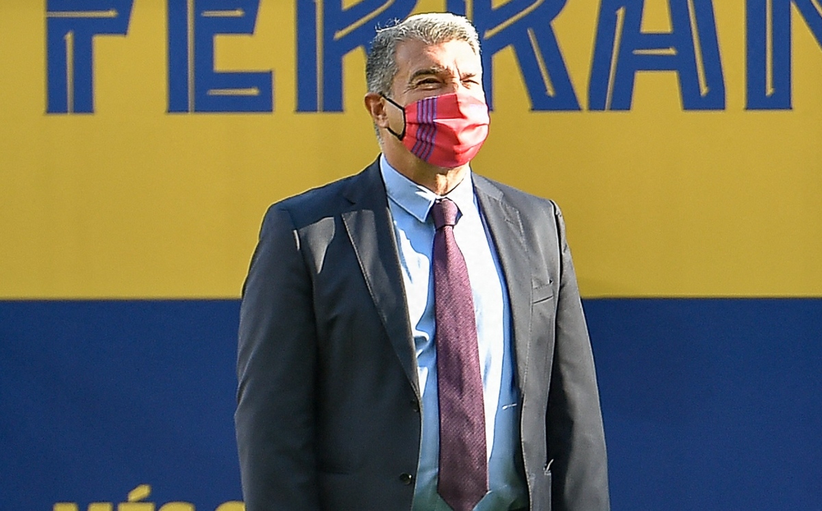 Joan Laporta, presidente del Barcelona, positivo a covid-19 (AFP)