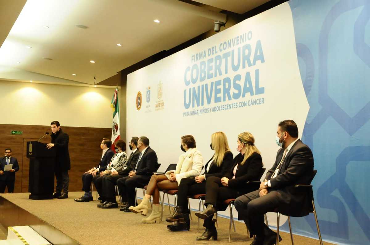 Nuevo León dará cobertura universal gratuita a niños con cáncer. Foto: Raúl Palacios.