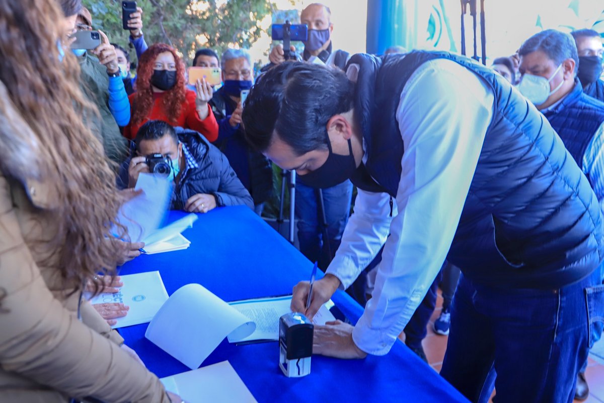El PAN registró a Héctor Flores como precandidato al Gobierno del Estado | Cortesía