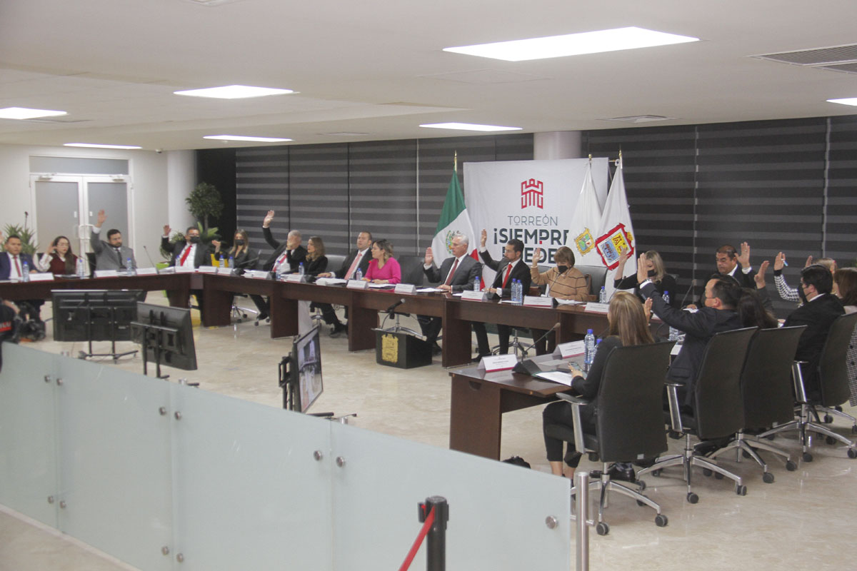 Se incrementaron las comisiones anteriormente eran 19, en esta administración serán 29. | Mauricio Román