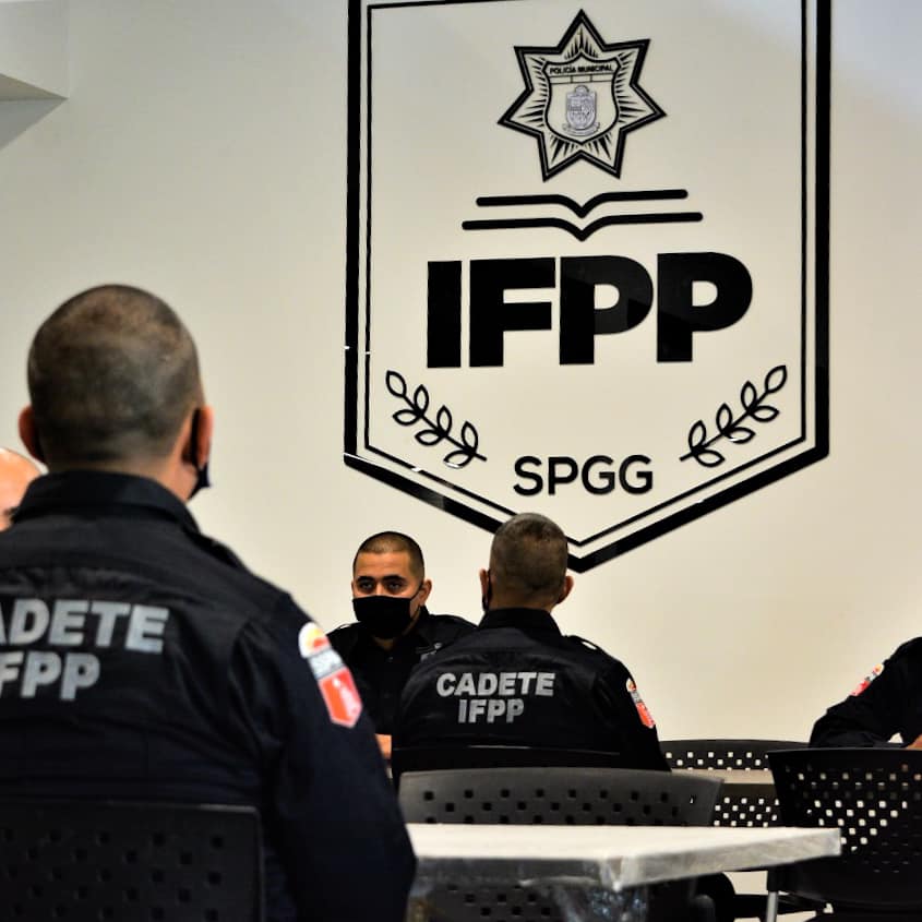 San Pedro abre la puerta para capacitar a guardias privados en Instituto Policial. Foto: Especial.