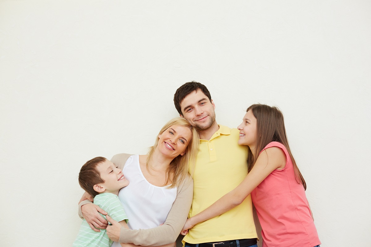 Una relación familiar sana será de gran ayuda cuando el adolescente se encuentre confundido o en riesgo. (freepik.es)