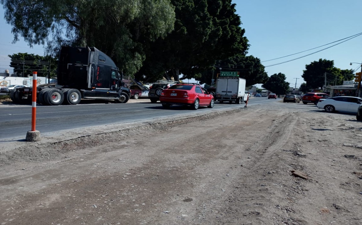 Vecinos amenazan con suspender  obra del gobierno estatal | Apolonia Amayo