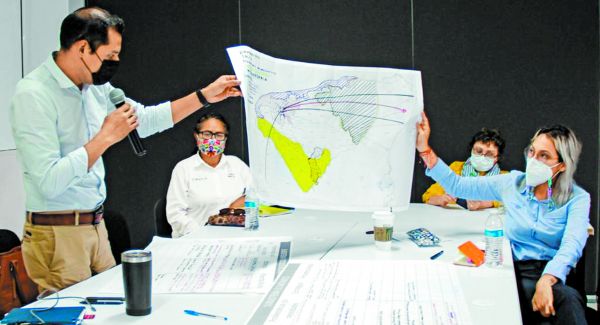 El gobierno trabaja en el ordenamiento territorial de la ruta. Especial