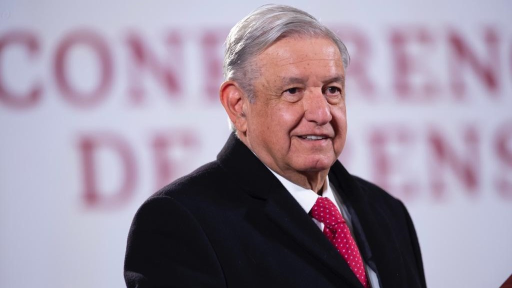 López Obrador dijo que en tres años mínimo 3 mil millones serán para los municipios de la montaña. (Especial)