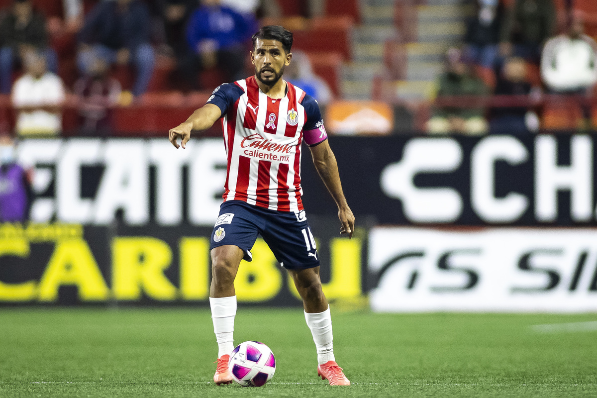 Miguel Ponce responde a Uriel Antuna por declaraciones sobre Chivas (Imago7)