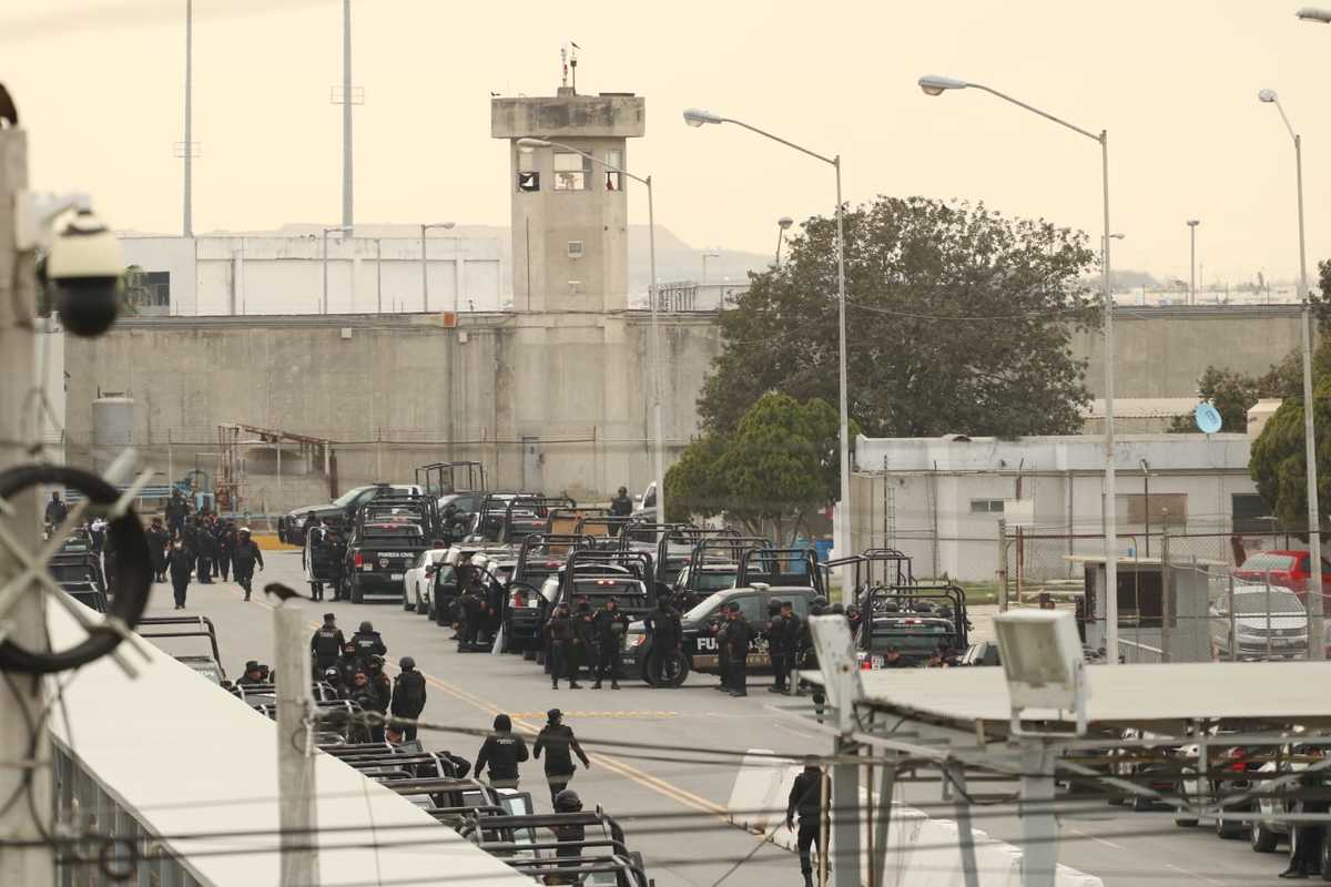 Reportan disturbios en el penal de Apodaca. foto: Roberto Alanís