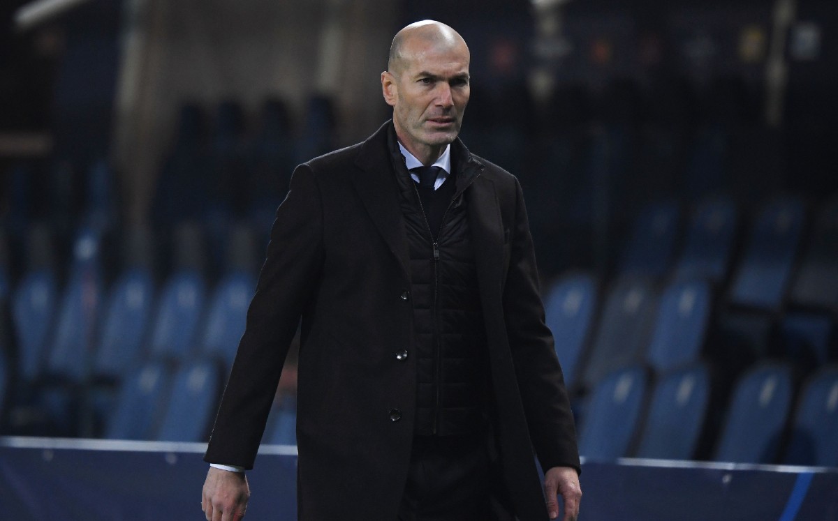 https://images.milenio.com/zhyS5eAW10p6NyVQZgqzigwqd1U=/958x596/uploads/media/2022/01/07/zinedine-zidane-llegar-psg-junio.jpg