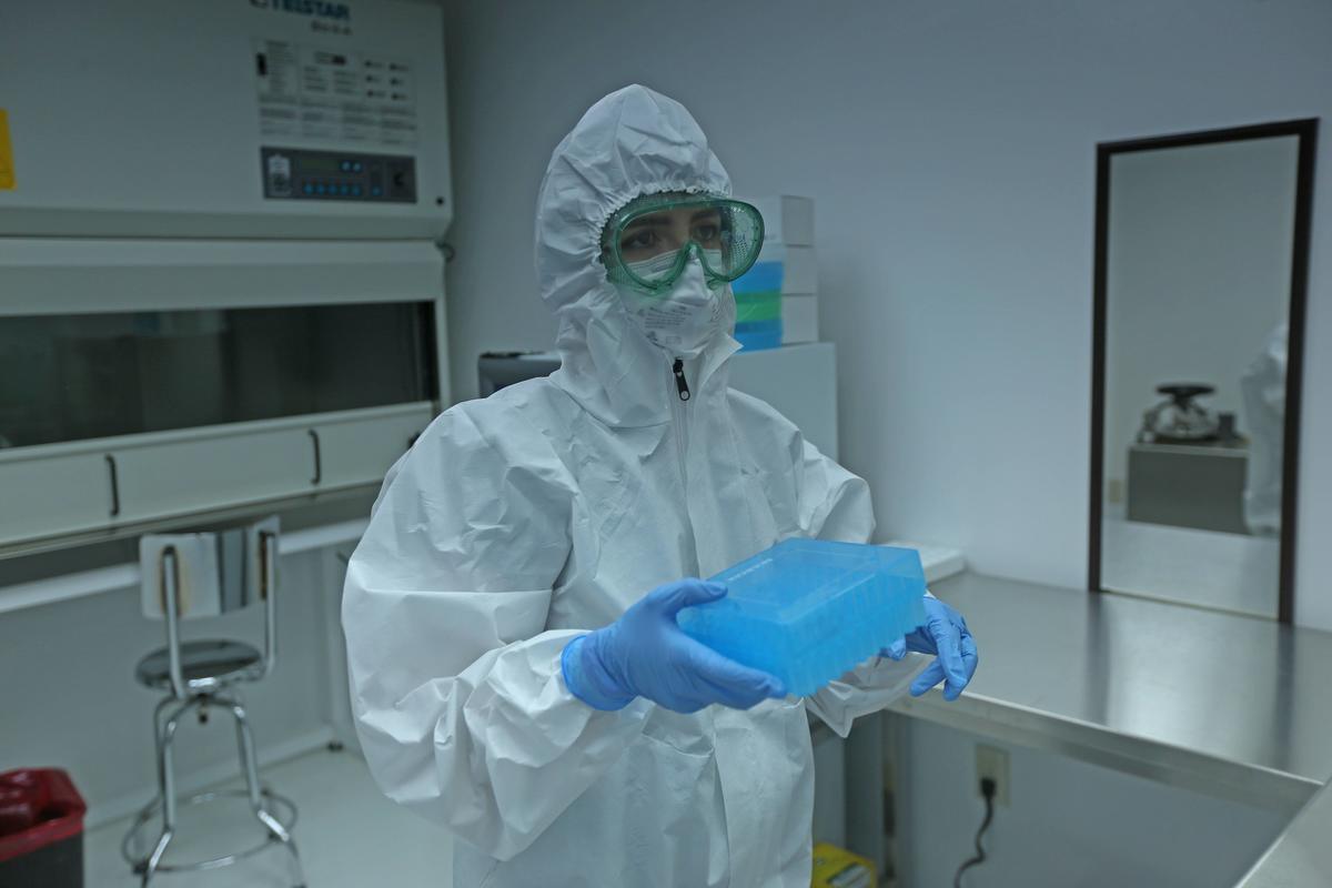 Laboratorio de Diagnóstico de Enfermedades Emergente y Remergentes LaDEER de la UdeG (Fernando Carranza)