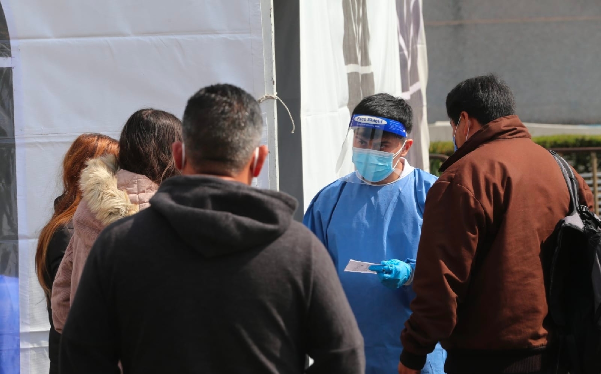 La afluencia para realizarse pruebas covid-19 ha aumentado en la Ciudad de México. | Javier Ríos