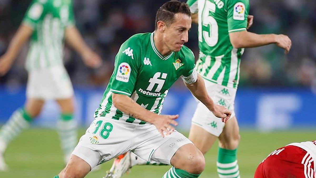 Andrés Guardado supera a Hugo Sánchez