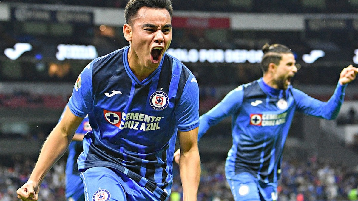 'Charly' Rodríguez debuta y marca su primer gol con Cruz Azul